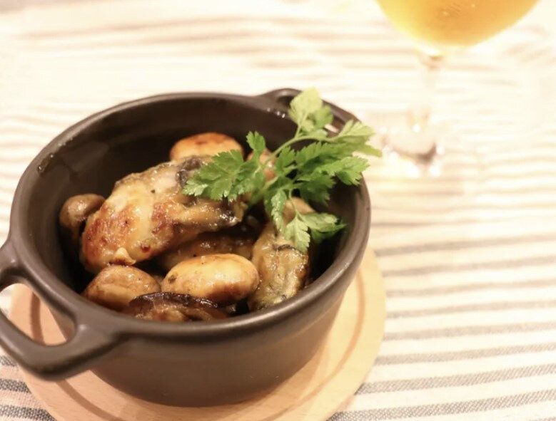 牡蠣とマッシュルームのガーリックソテー