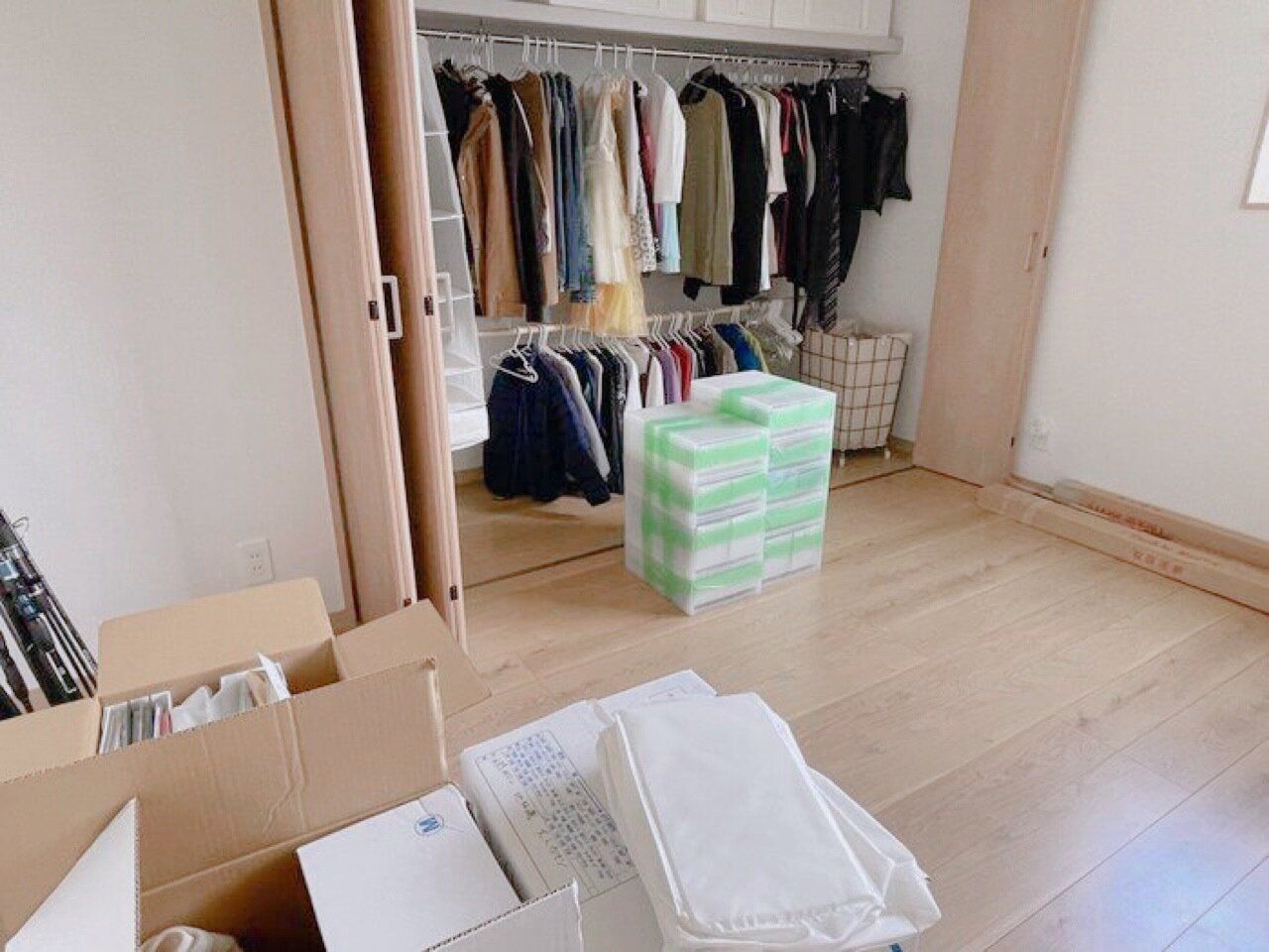 洋服収納はオールハンガー掛けがラク