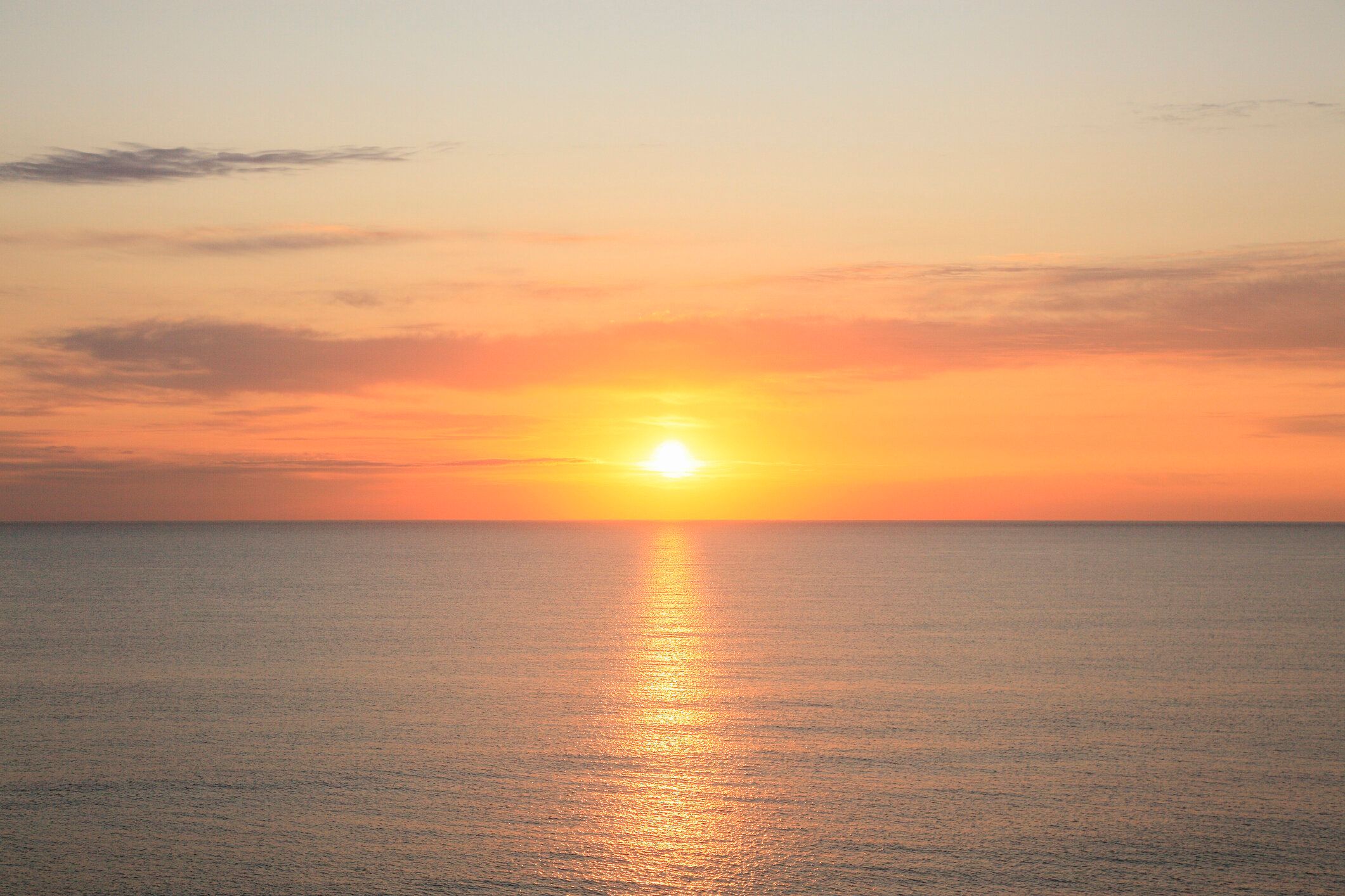 水平線と日の出