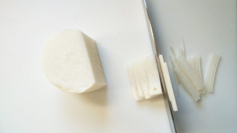 大根サラダの人気レシピ15選＆サラダにぴったりのドレッシングレシピ3選！ | サンキュ！