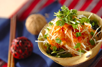 ワカメと大根サラダ　キムチドレッシングレシピ