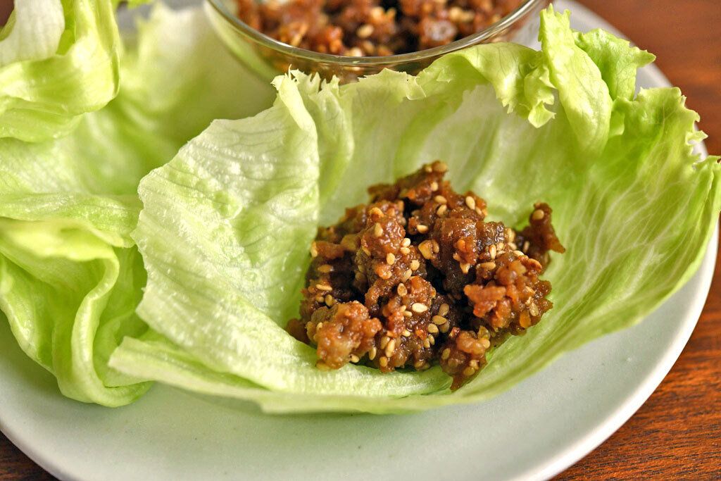 肉味噌のレシピ(ご飯やレタスに合わせて)