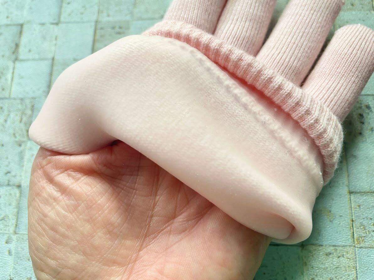 ゲル手袋の内側