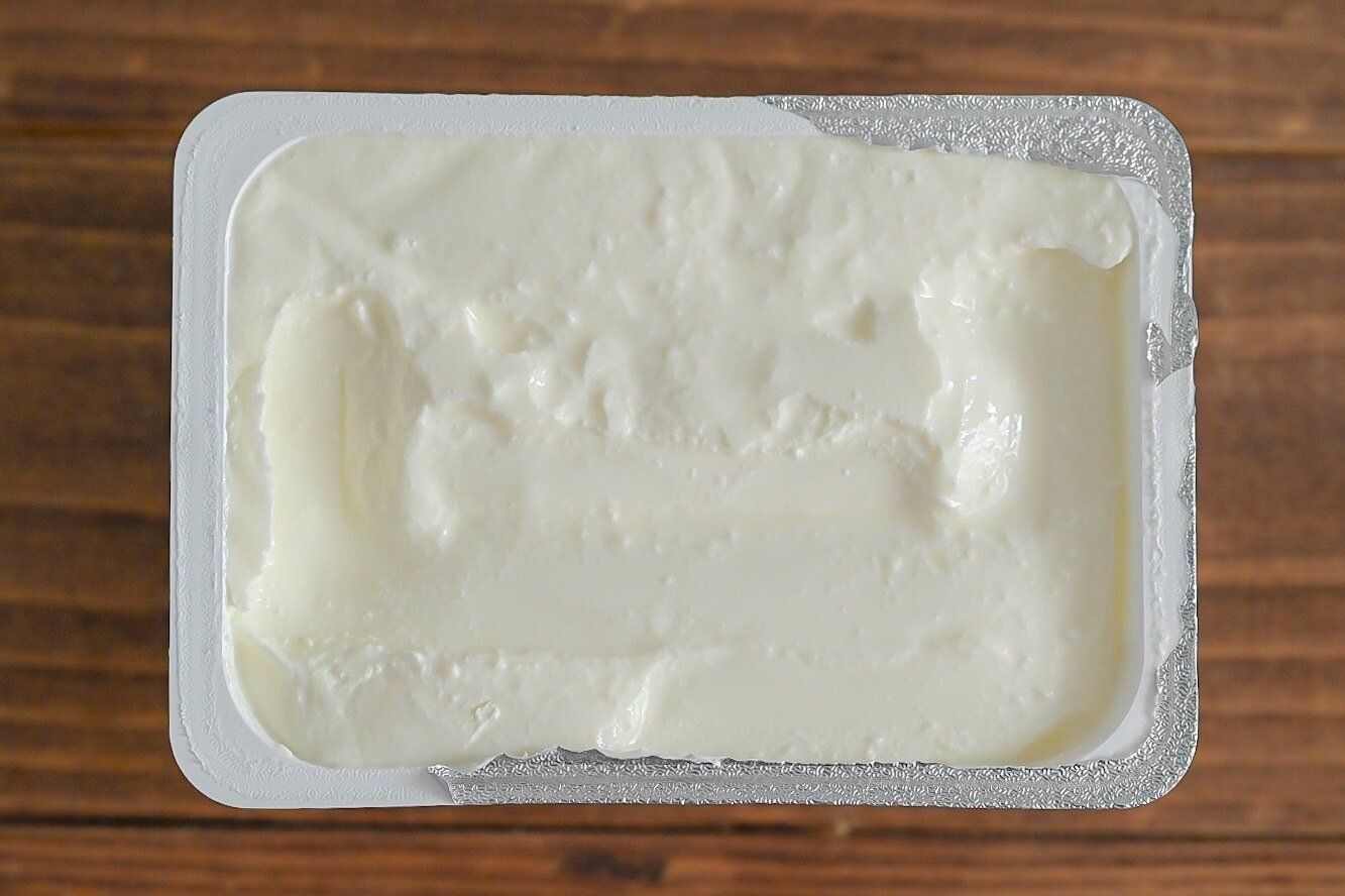 蓋を明けた「アーラ・ブコ・クリームチーズ」