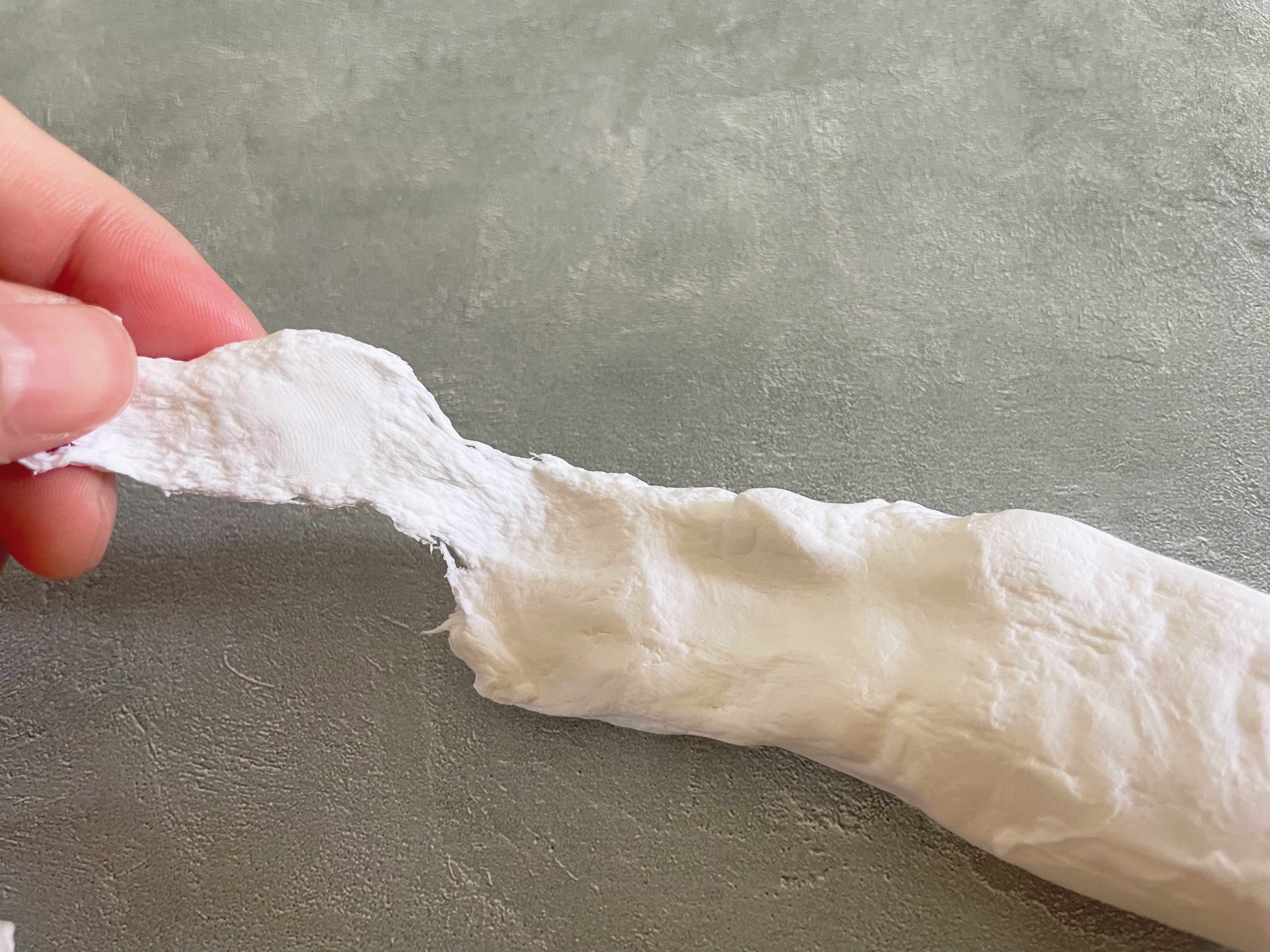 粘土遊びの感覚でスキマ掃除できる