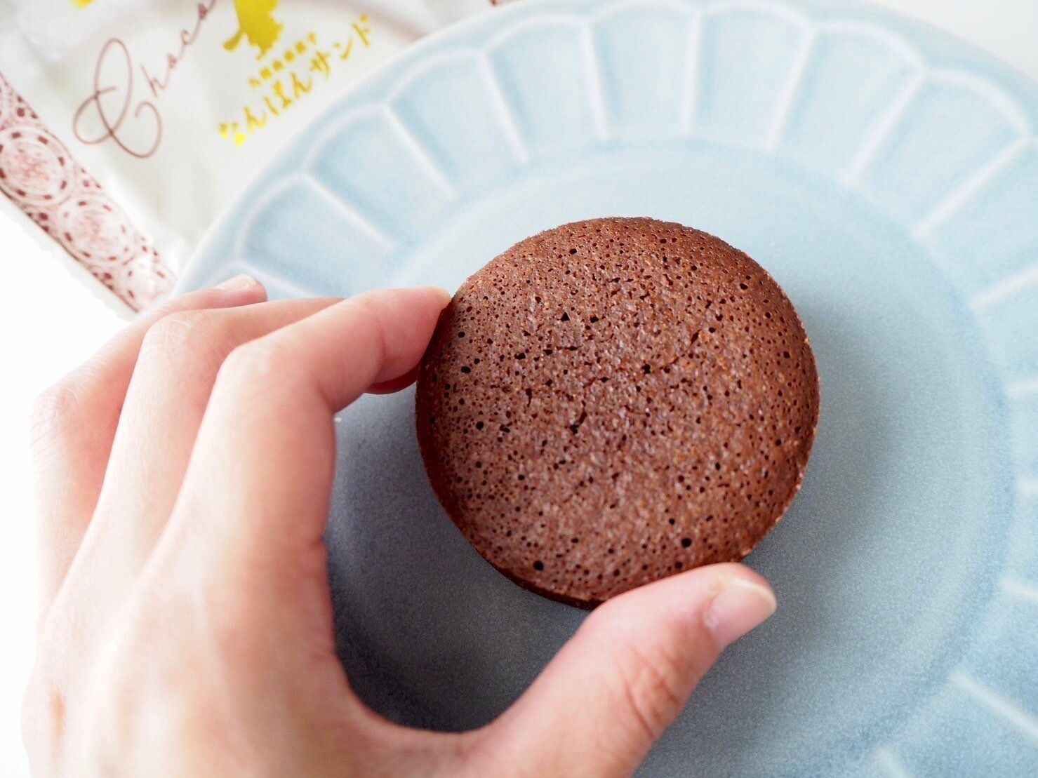 シャトレーゼ「なんばんショコラサンド 熊本県産和栗」商品写真