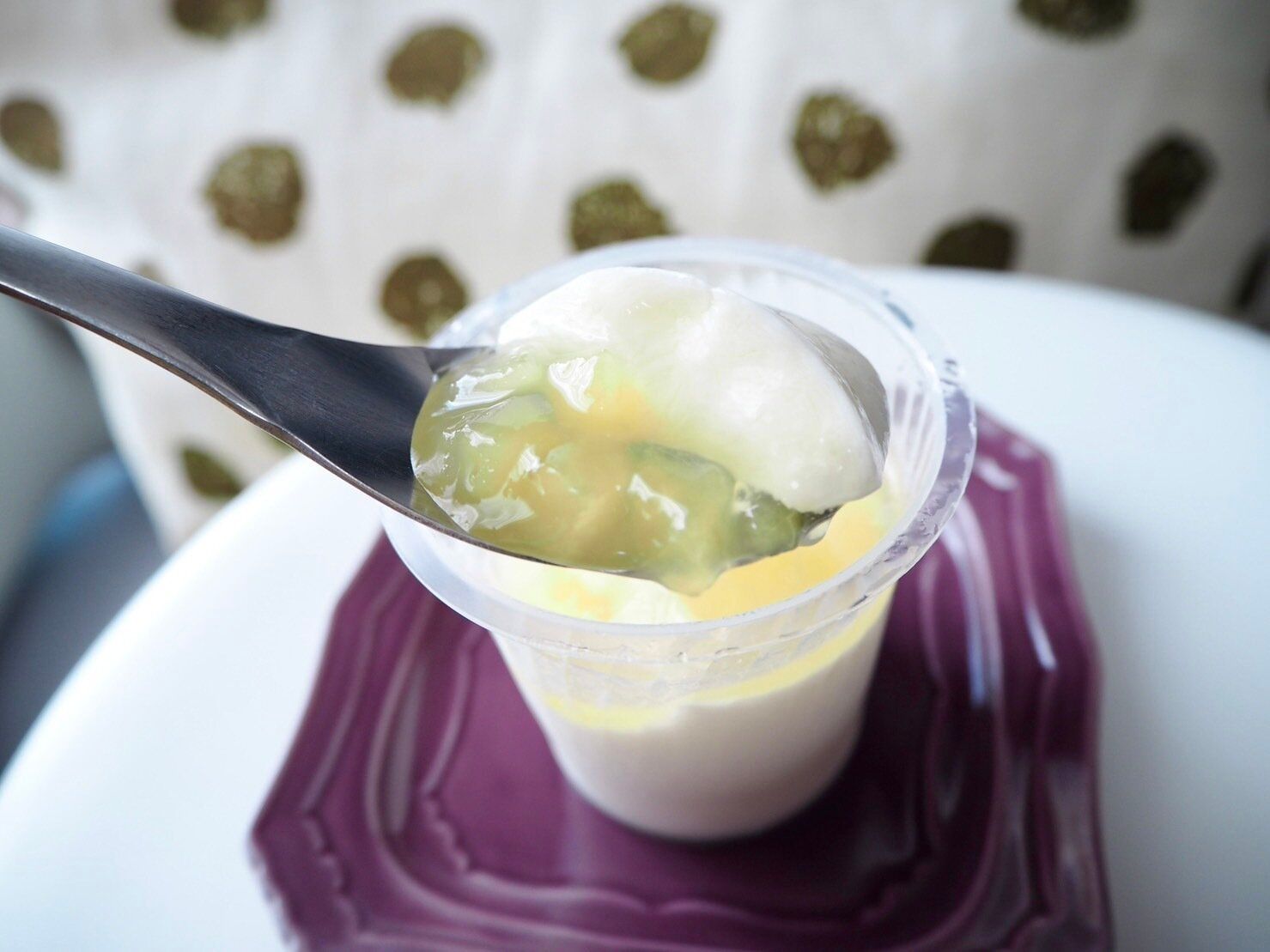 シャトレーゼ「ふじりんごの濃厚杏仁豆腐」開封後写真