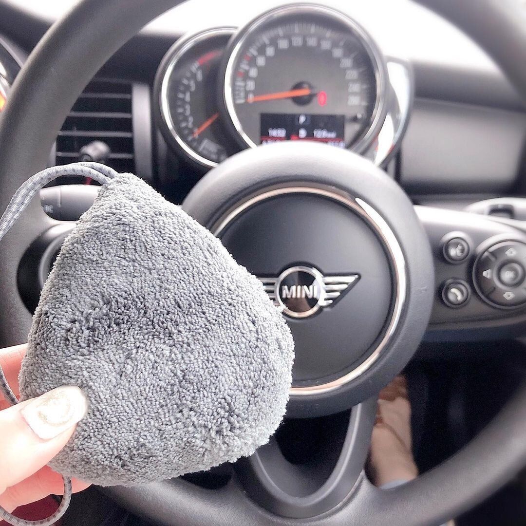 【セリア】いつでもキレイな車内を保つ！気づいたときに掃除