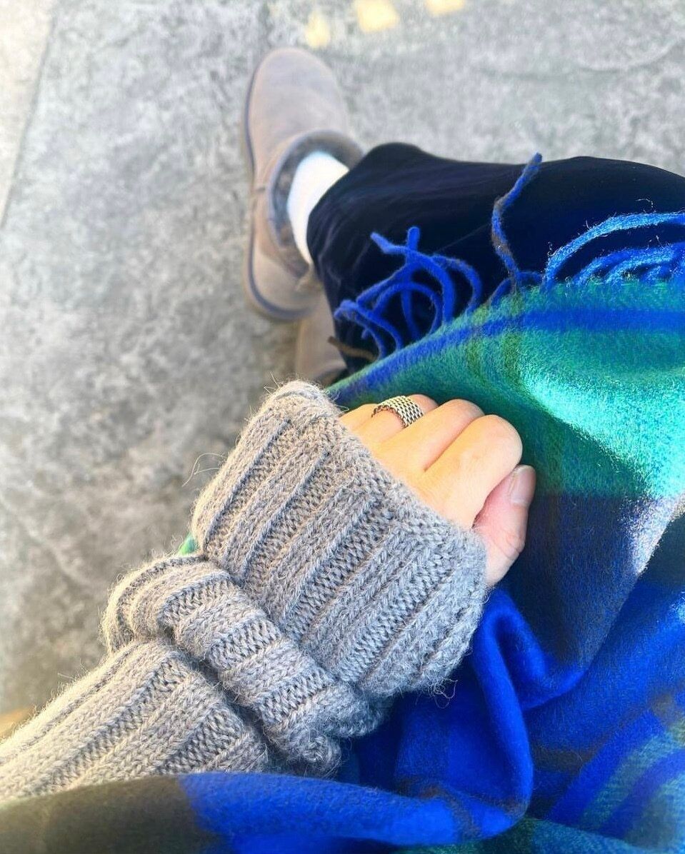 アームウォーマーコーデ