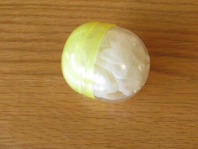 シュシュを入れてもふたが閉まります