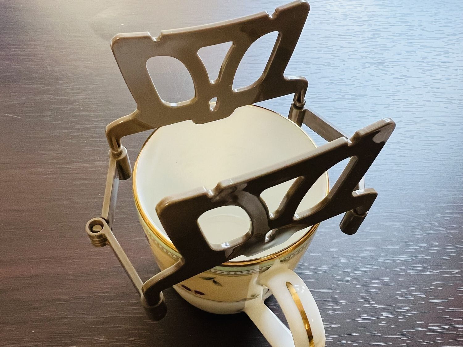 カップの上にセットします