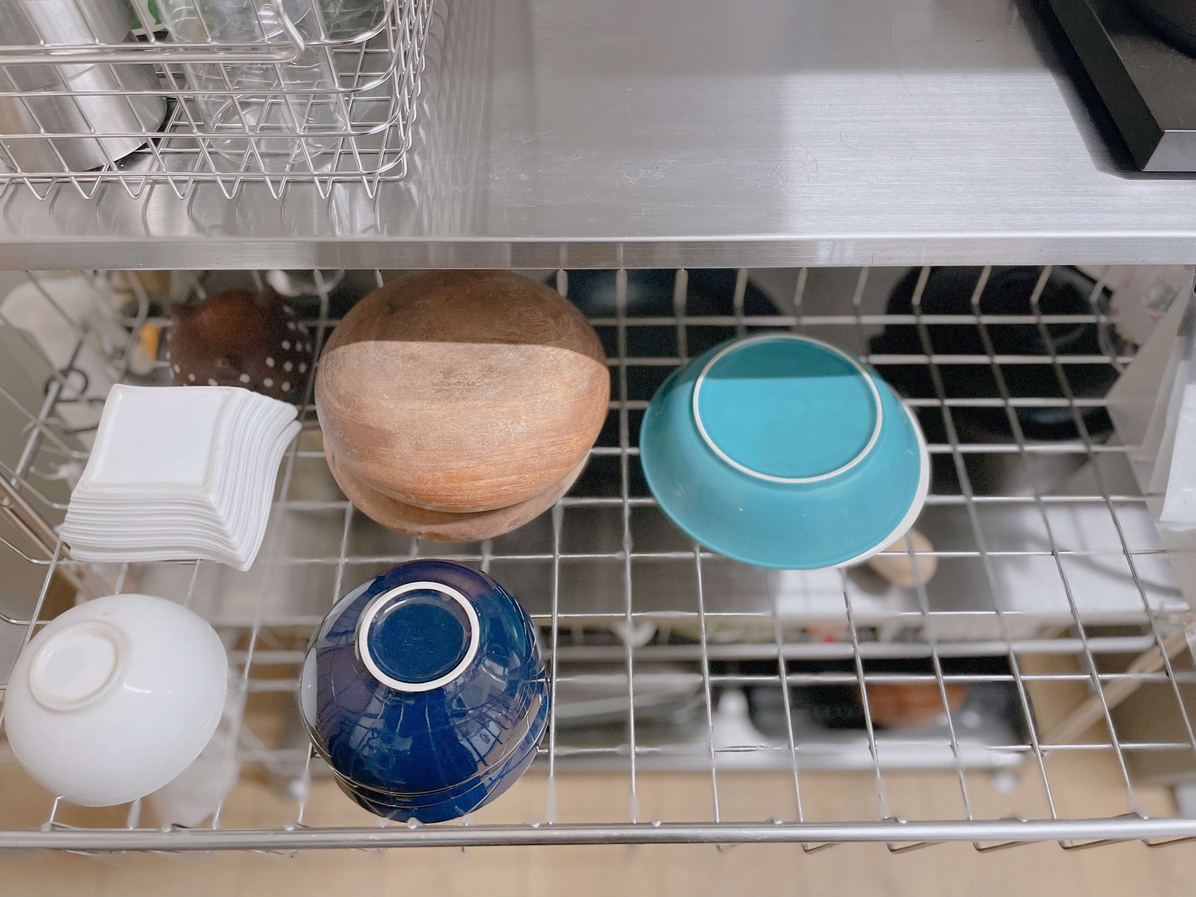 【After】食器オンリーになってゆとりある収納に