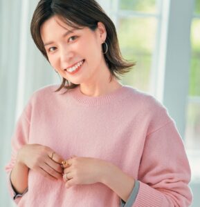 『顔色がくすんで見える』『イタくならずにトレンドを』 GU、ユニクロで悩みを解決！