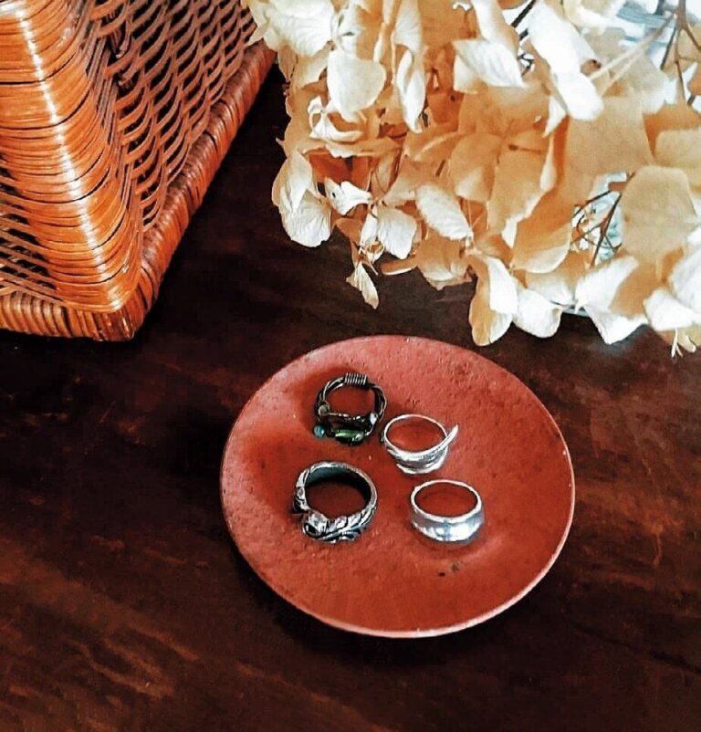 物が少ないとお金が貯まるのはなぜ？貯め達人の物の使い方一覧