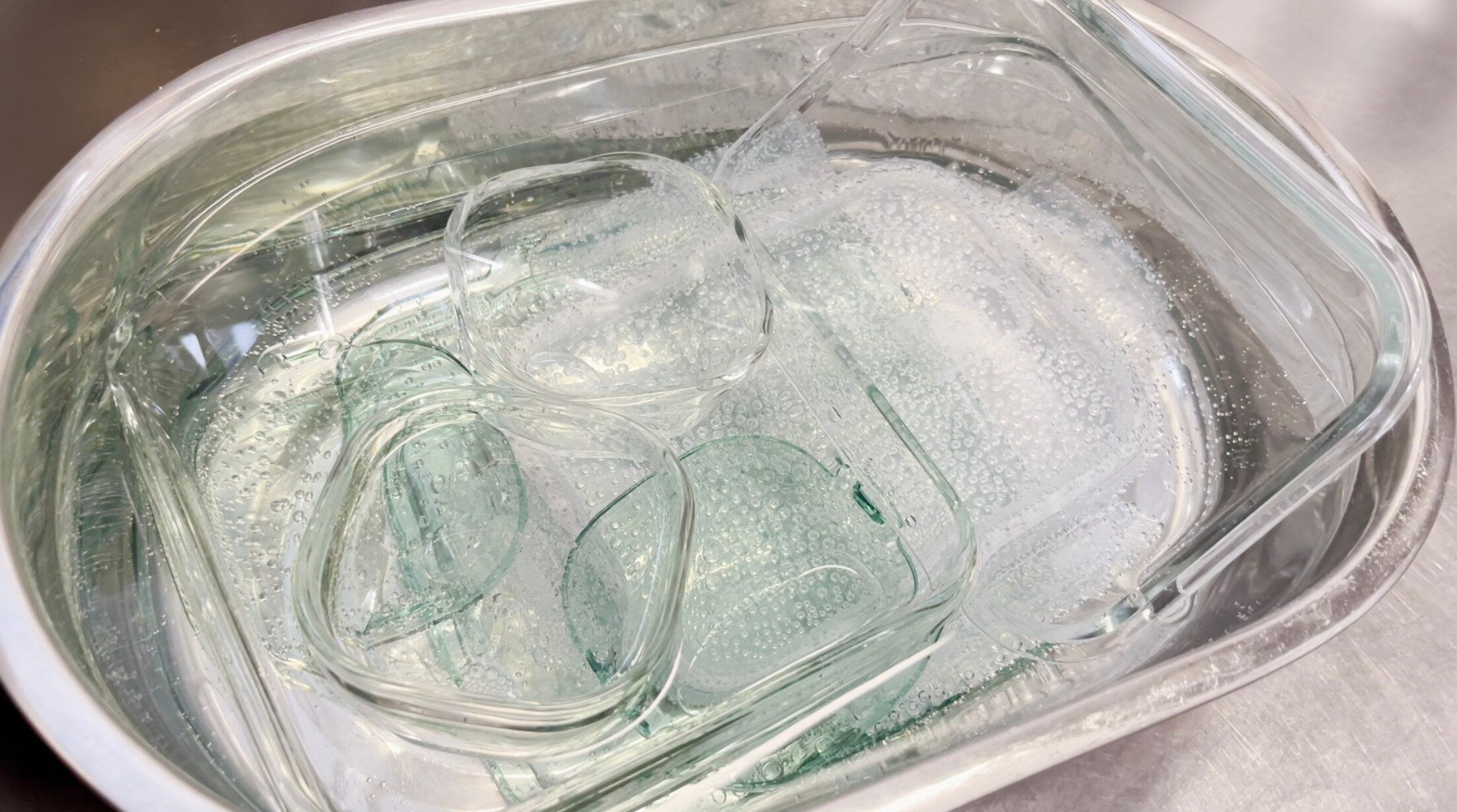 ガラス容器をオキシ漬け