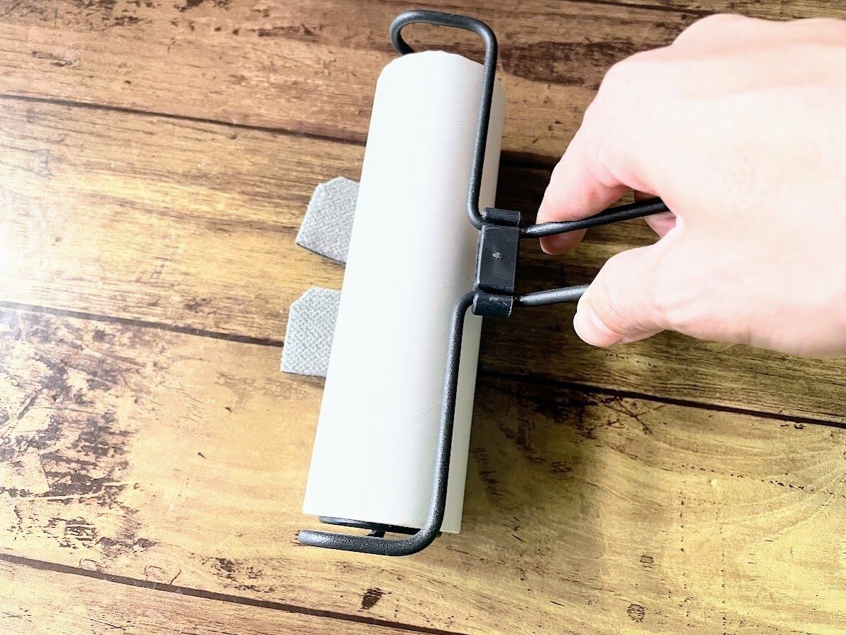 クリーニングスポンジを粘着クリーナーでキレイにする