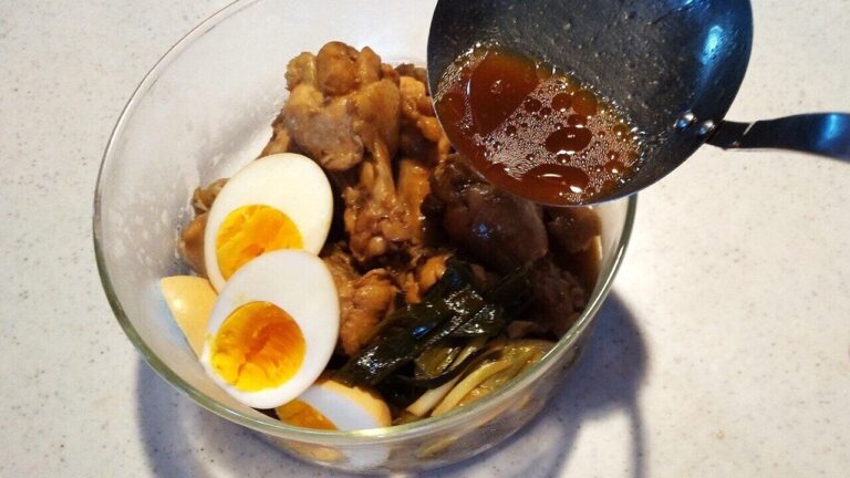 料理苦手でも失敗なし！調味料は「ぽん酢」だけ！水を加えて煮るだけでおいしくつくれる、しっとりやわらか鶏肉レシピ