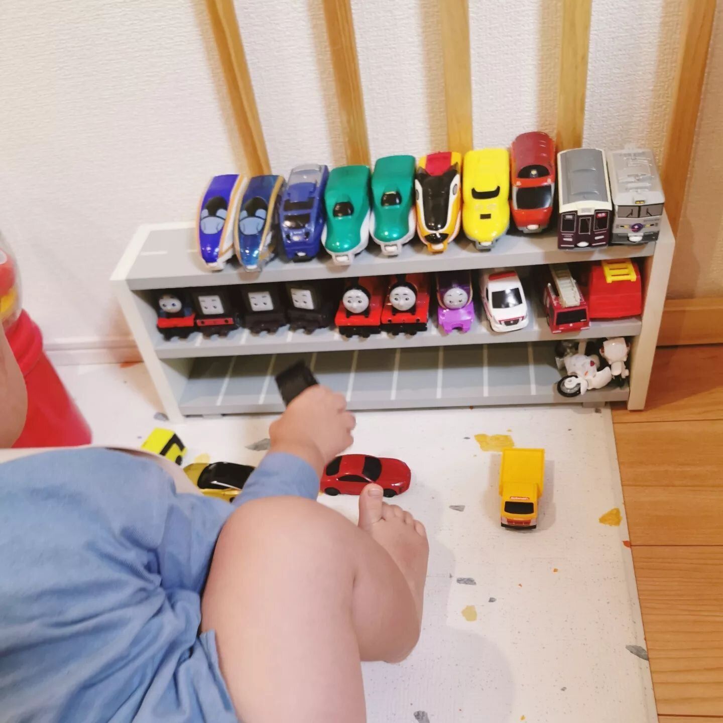 ミニカー収納棚