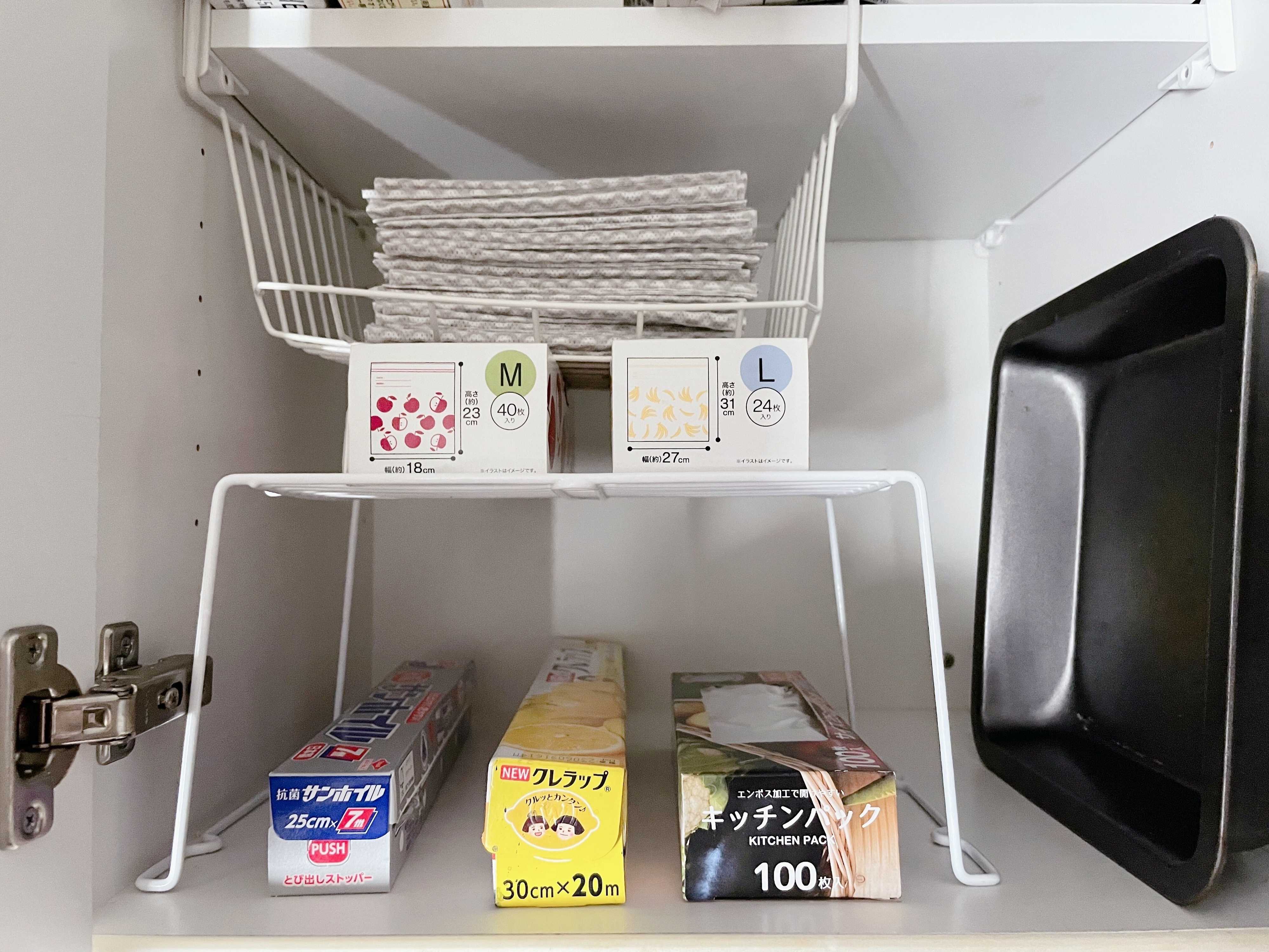 吊り戸棚に置けば出し入れしやすくて便利！