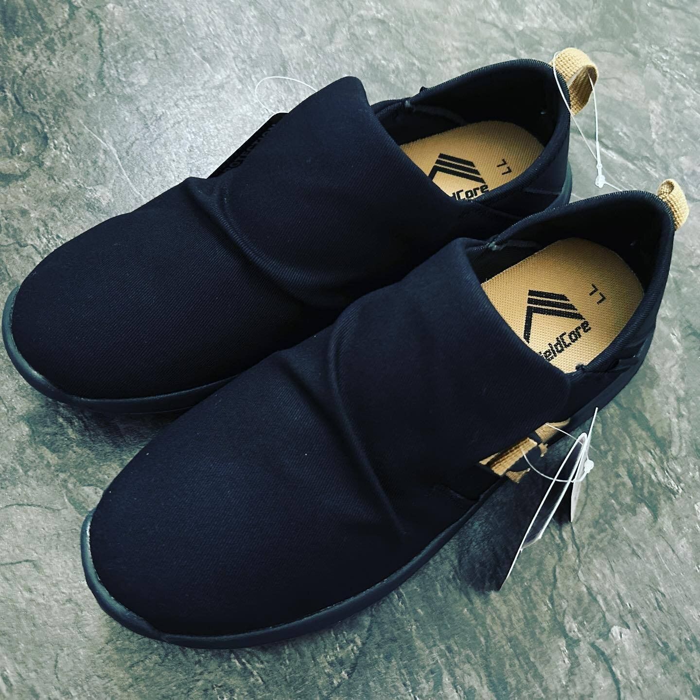 キャンプの定番になりそうな「防炎フレイムモック」