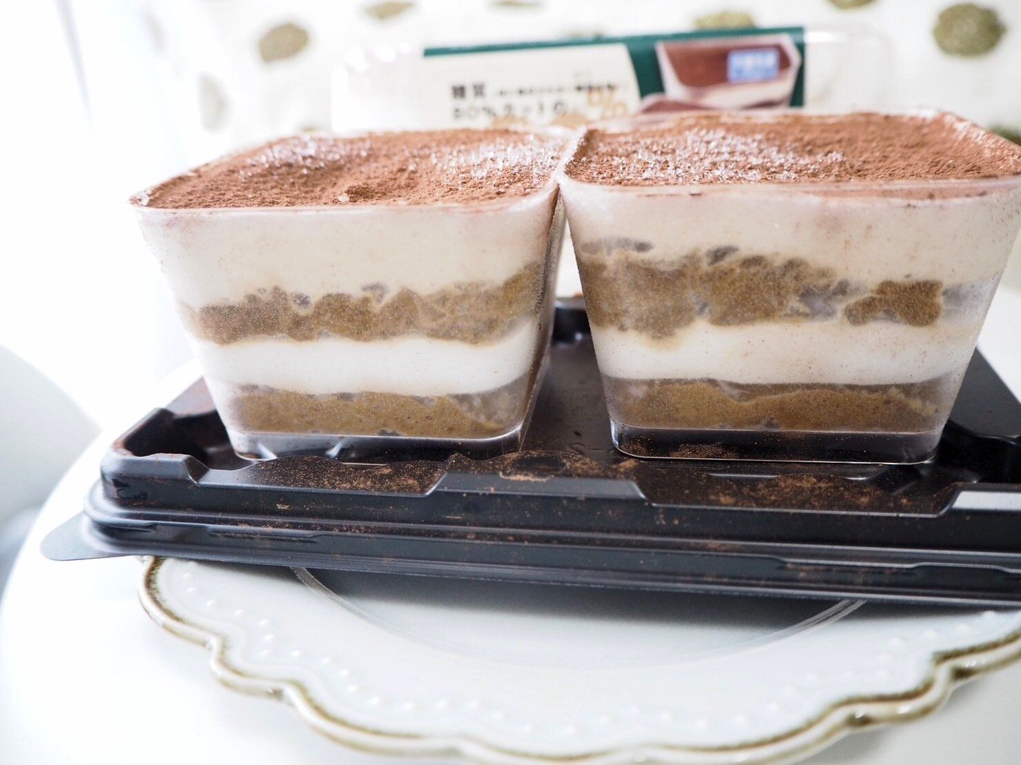 シャトレーゼ「糖質80%カットのティラミス 2個入り」商品写真