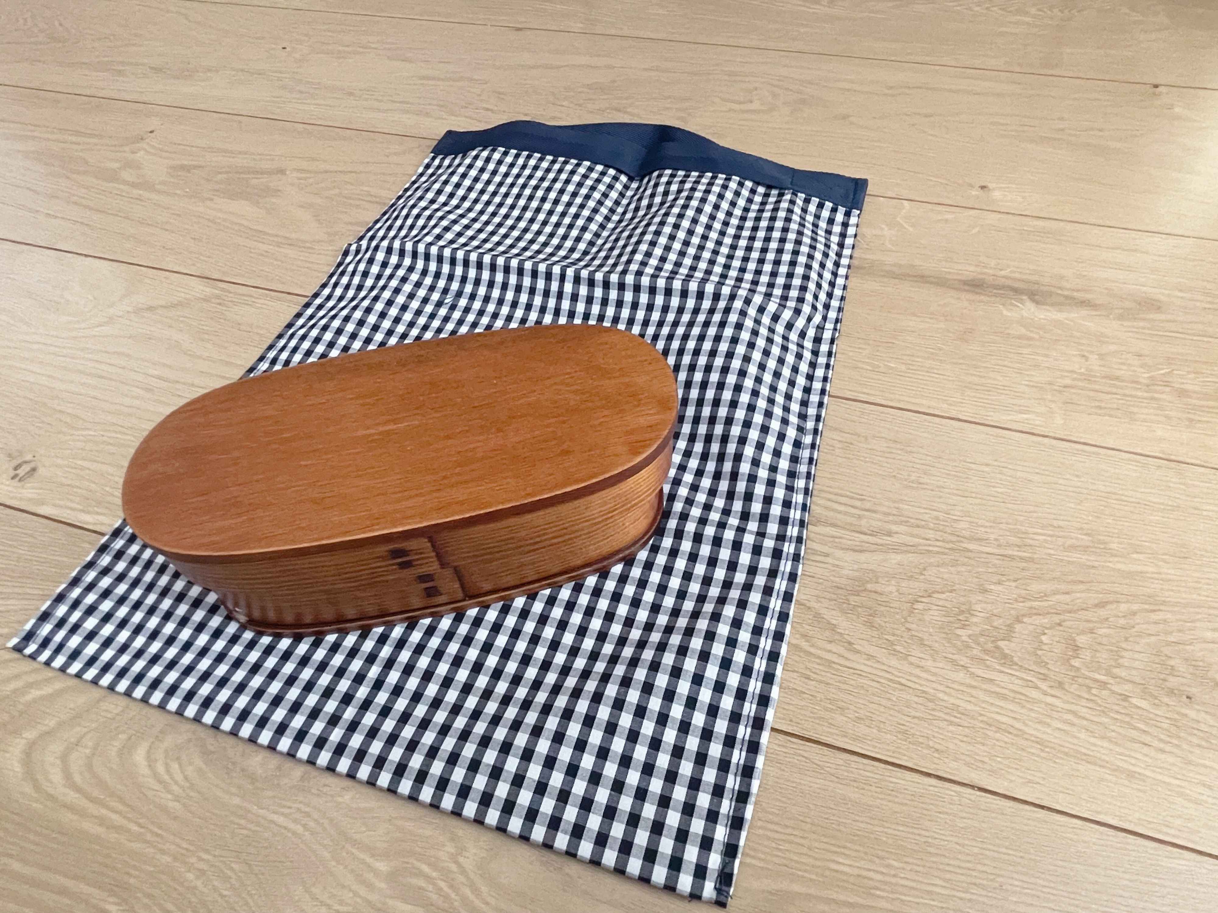 ハンカチになるエコバッグ