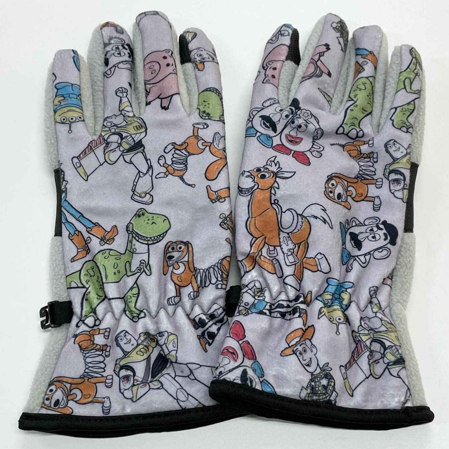 【ワークマン】ファンにはたまらない！フリースグローブ