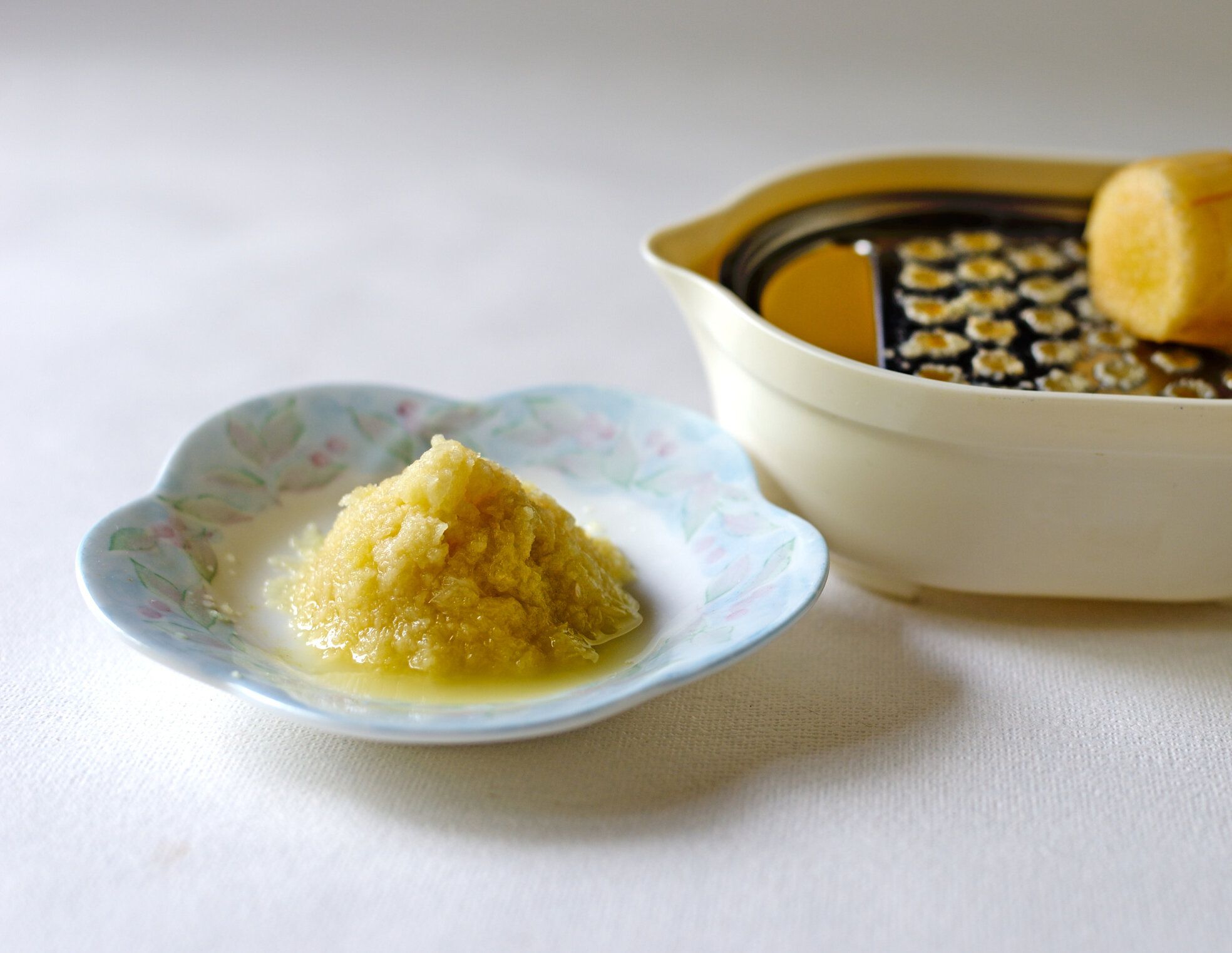 新鮮なおろし生姜