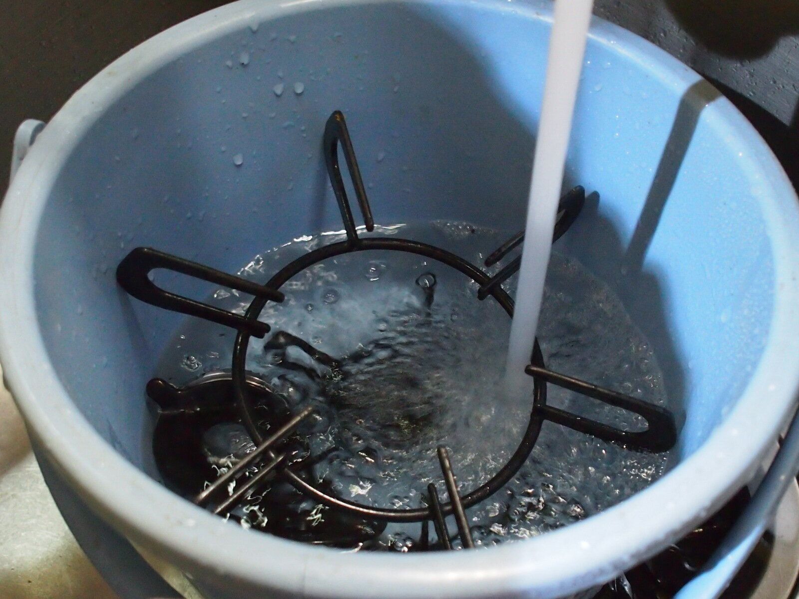 暖冬は大掃除に有利?2023年の大掃除、どこから始めて、どこで終わるかを掃除のプロに聞いた