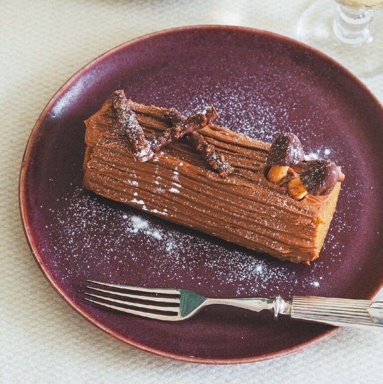 【クリスマスケーキ】無印良品の不揃いバウムで『バウムサンド』『ブッシュドノエル』