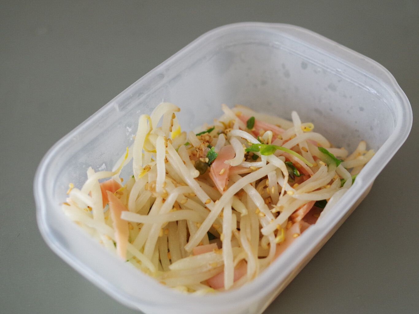 まるで食べるスポンジ?!ぐんぐん水分を吸ってくれる“乾燥わかめ”の活用方法