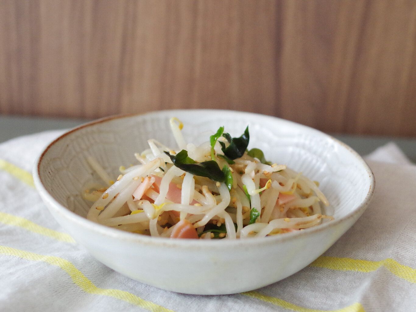 まるで食べるスポンジ?!ぐんぐん水分を吸ってくれる“乾燥わかめ”の活用方法