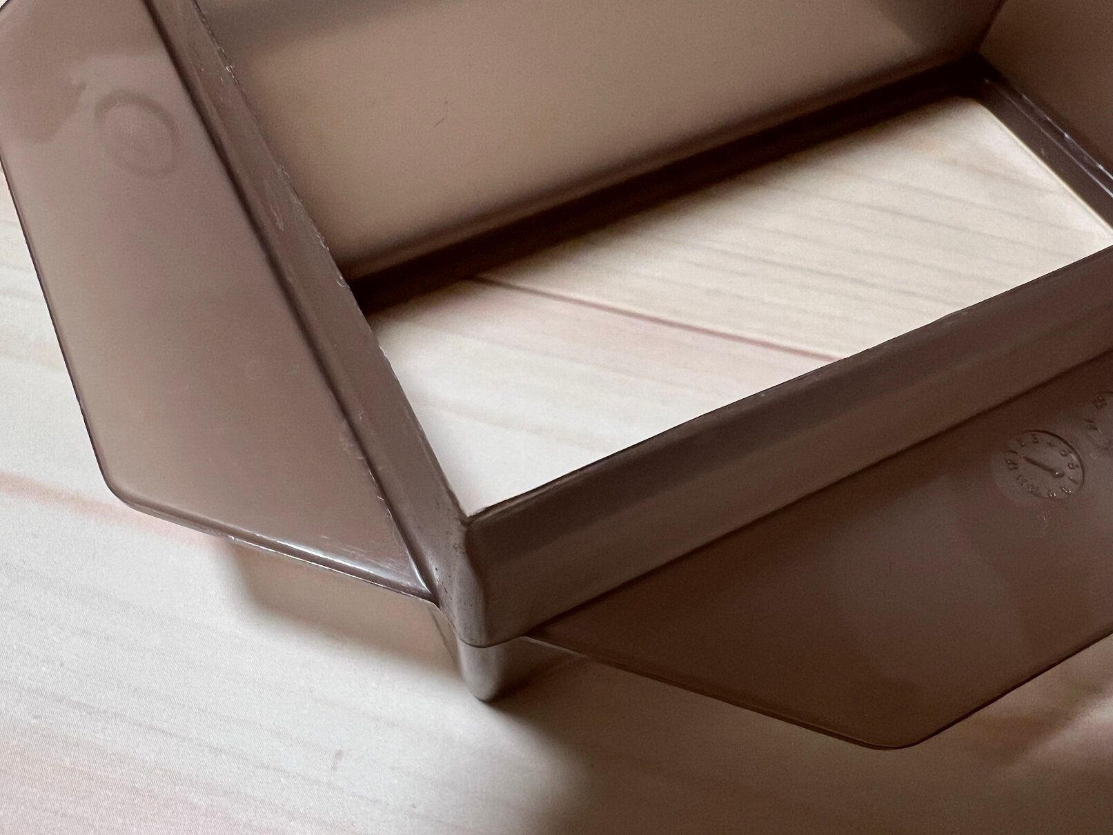 ぎゅっと押すだけでパックサンドができる!