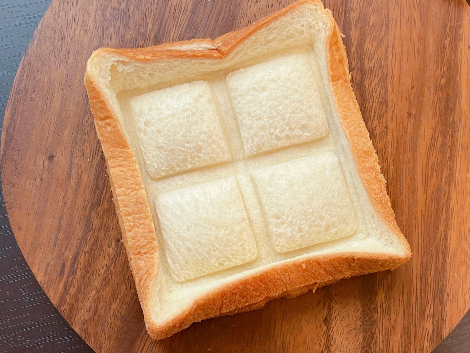 ぎゅっと押すだけでパックサンドができる!