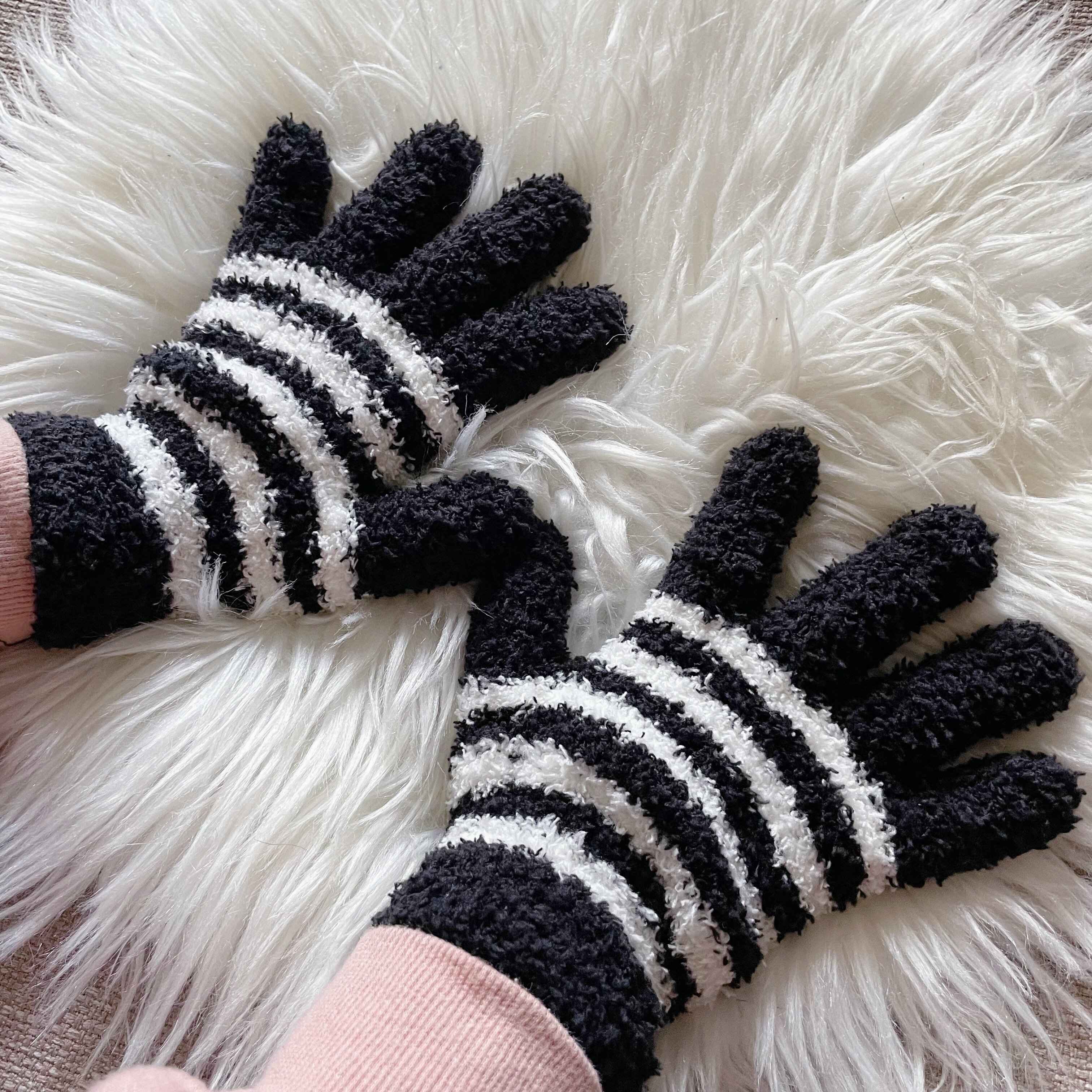 2.キッズ手袋(シンプルボーダー、16cm)