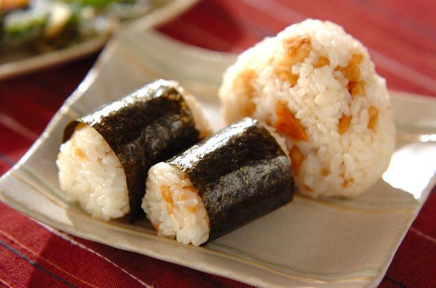 天かすのおにぎり