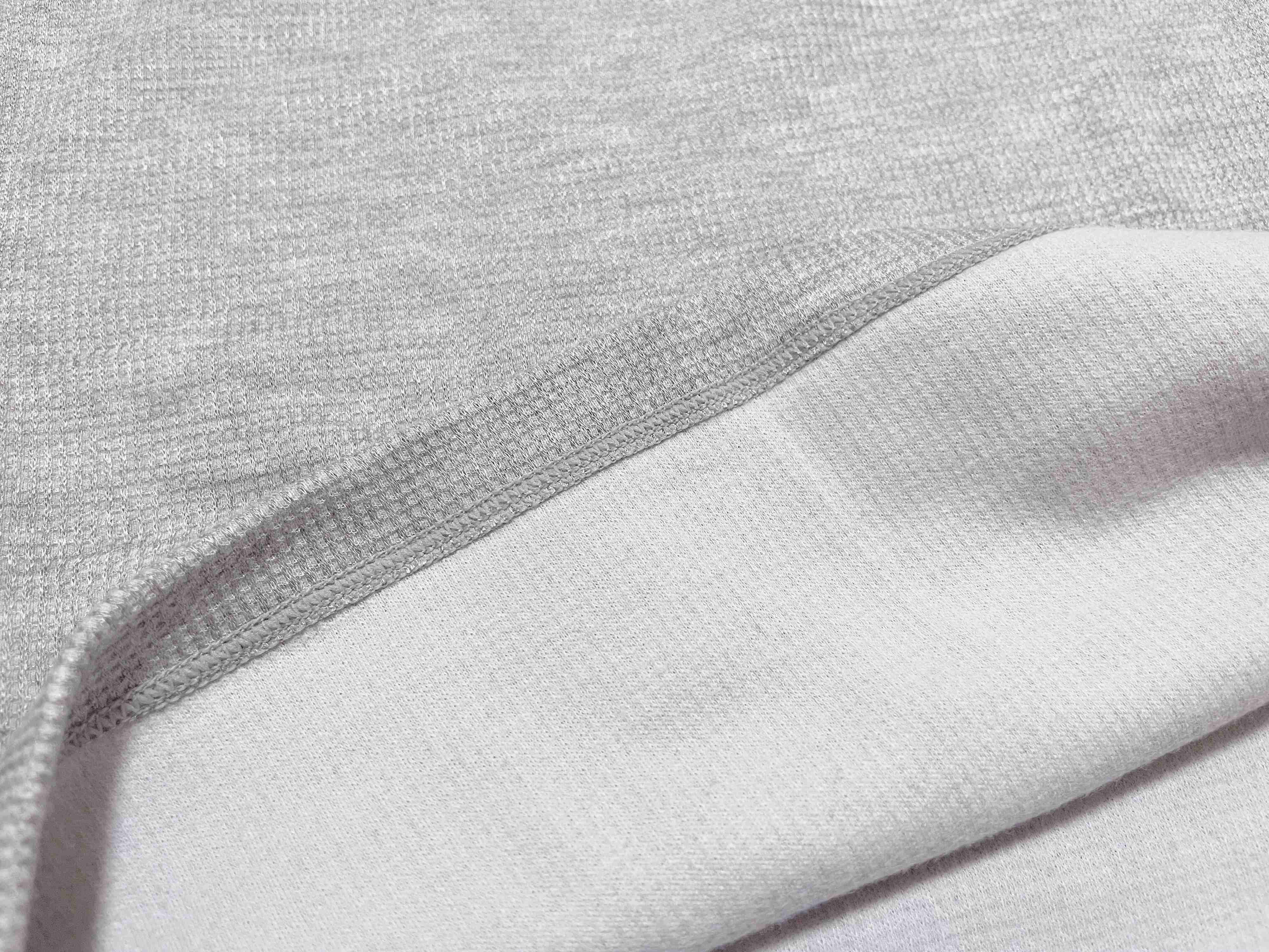 肌側素材に100%コットン使用