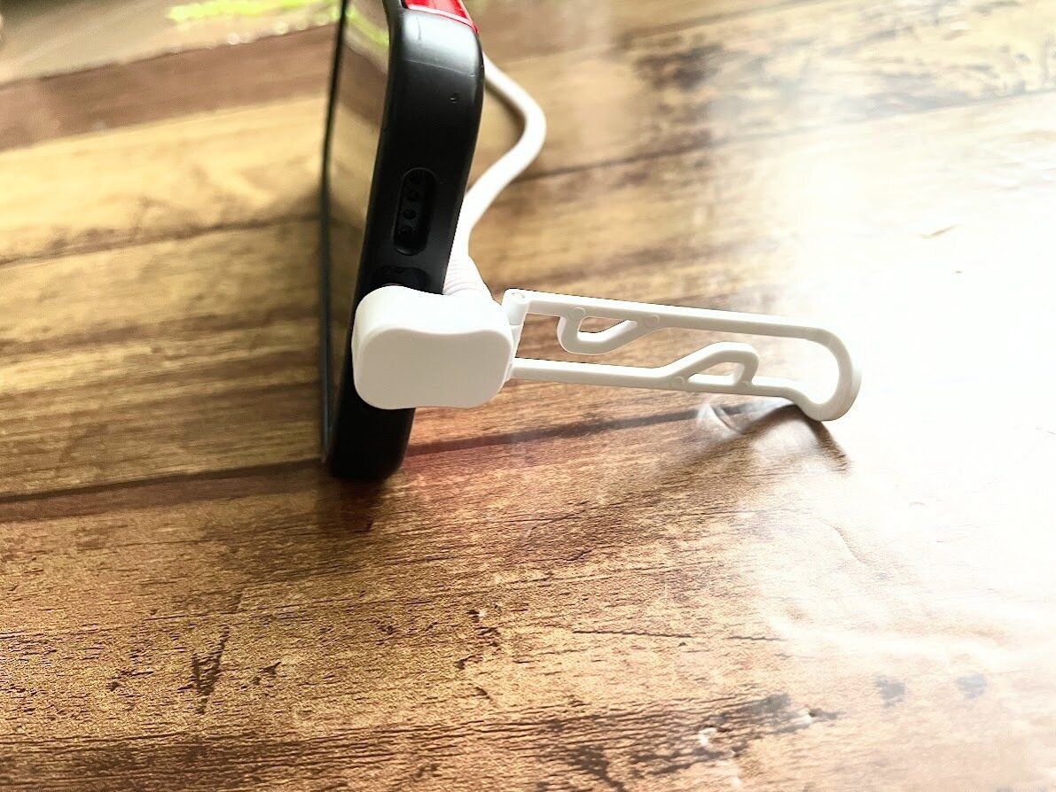 スタンド付きでそのまま置ける