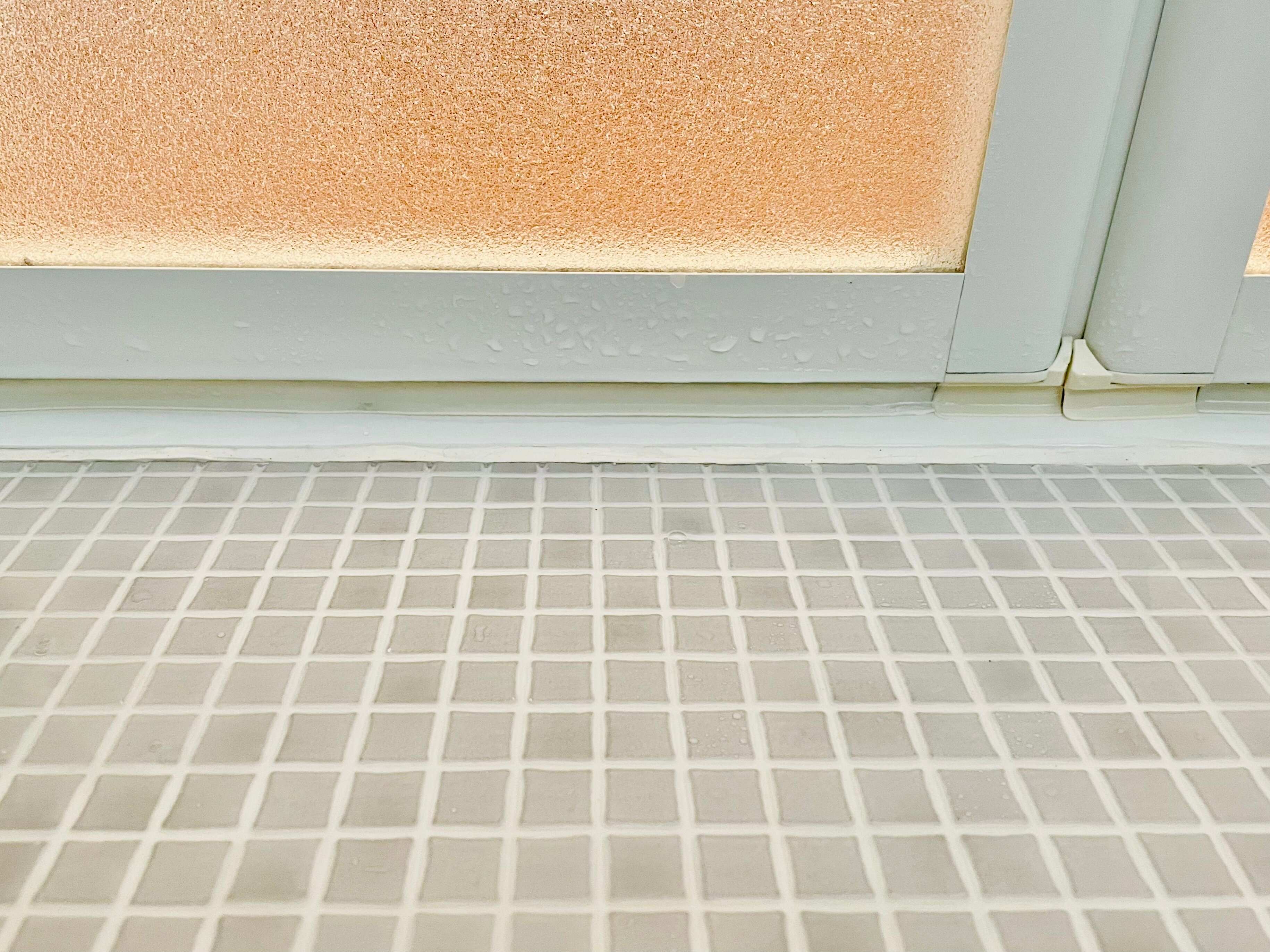 ゴムパッキンのカビ取り