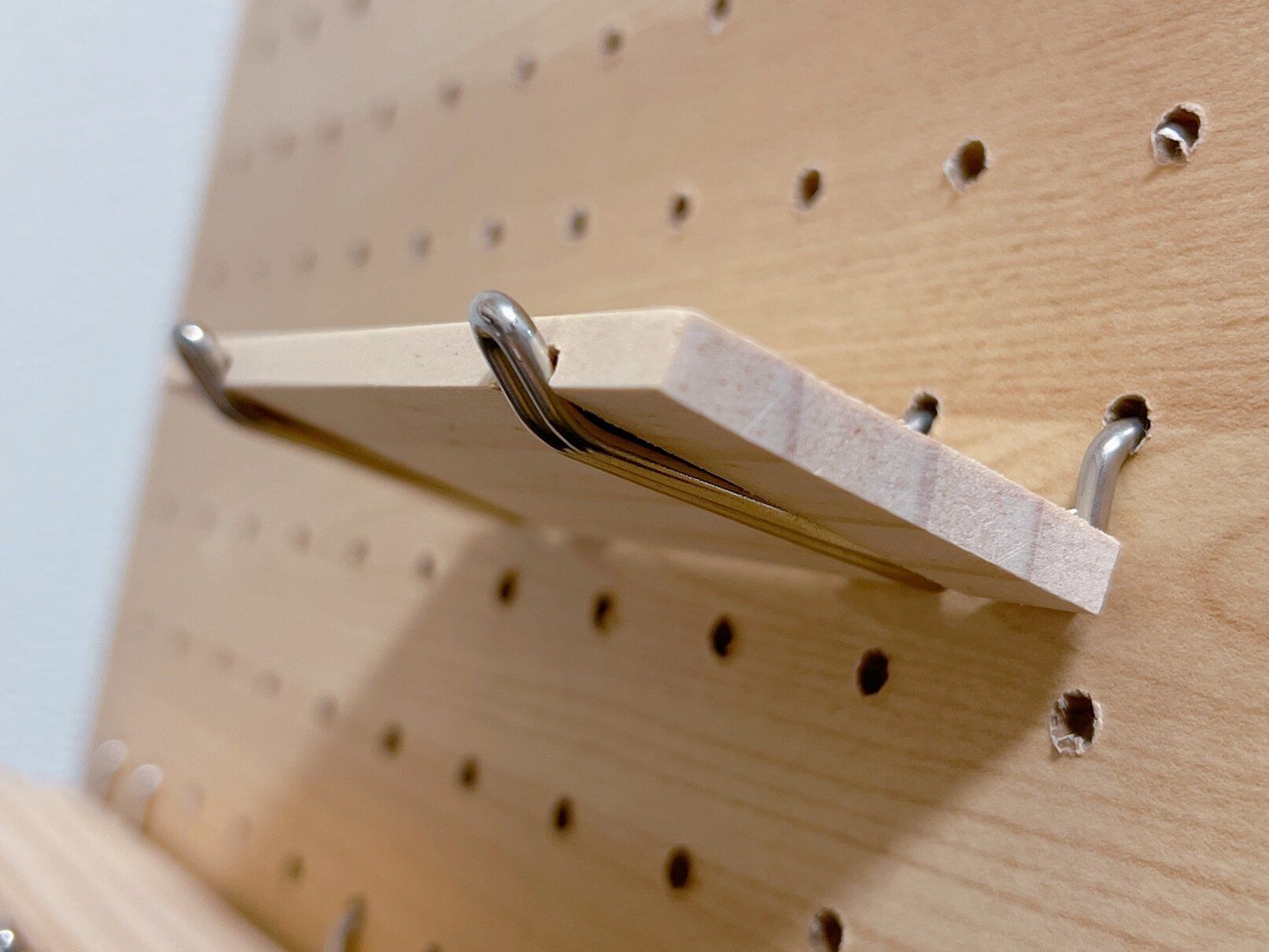 【ダイソー】賃貸でもOK！ダイソーのデザインボード＋αで見せる壁収納がカンタンにできちゃいます