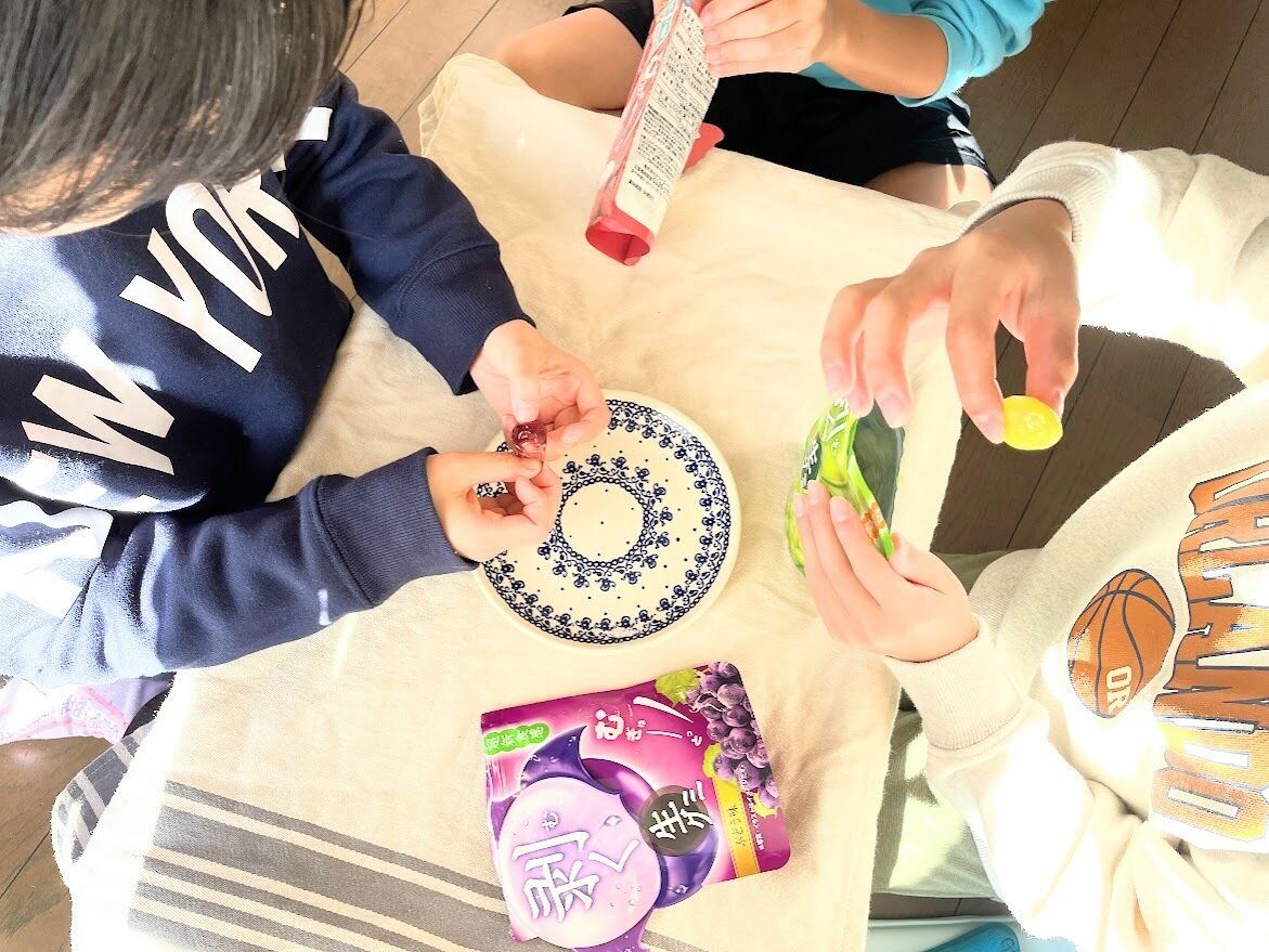 楽しく食べられて子どもがよろこぶグミ