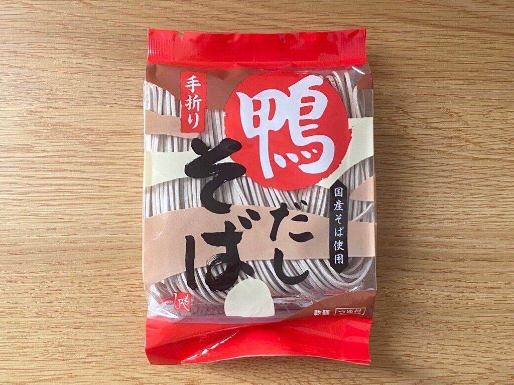 鴨だしそばのパッケージ