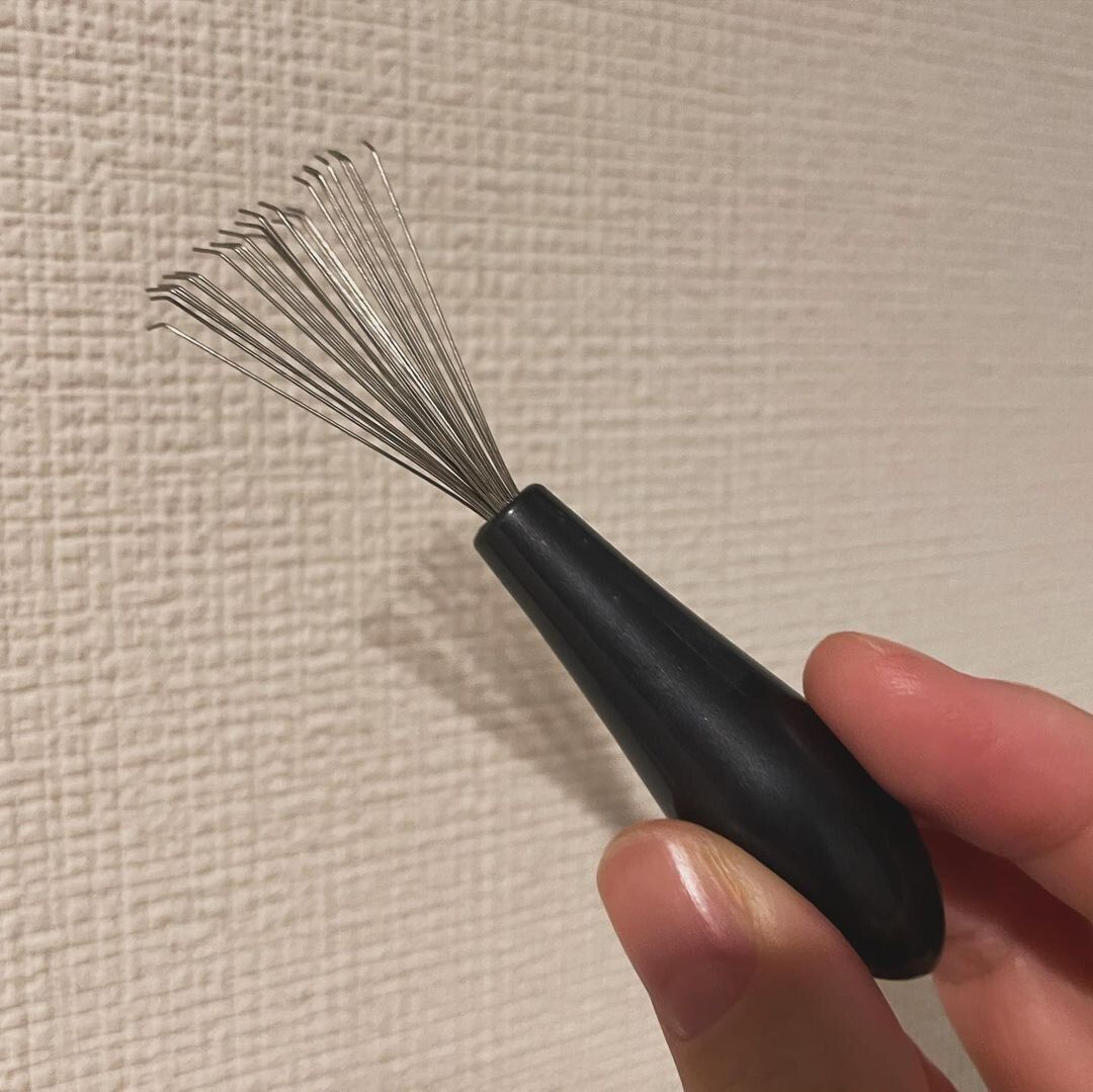 【セリア】めちゃくちゃ重宝！ブラシクリーナー