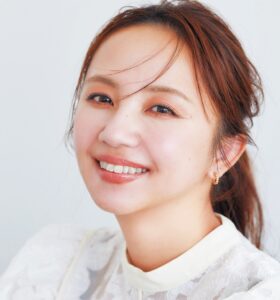 メイクの魔術師！長井かおりさんの愛用ドラコス「誰でもメイク上手に」