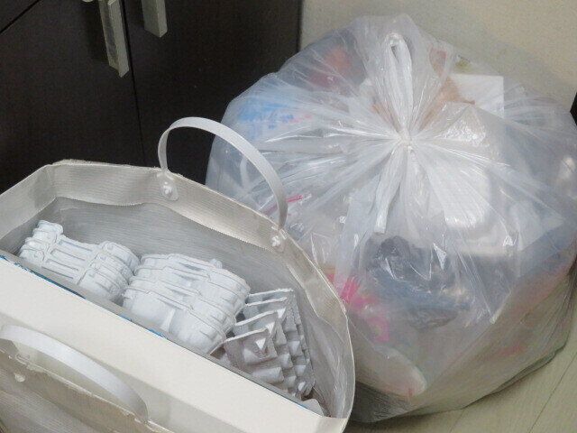 プラスチックと雑紙