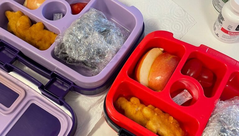 7歳の娘にお弁当を拒否されたパパ。特別にある裏技を使ったら、娘の顔が「賄賂をもらった人みたい」!?