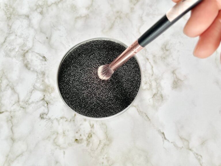 【キャンドゥ】メイクブラシを洗わずリセット！こんなの待ってた便利アイテム