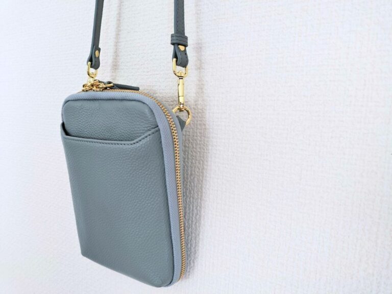 【楽天】車移動のママ必見！スマホショルダー以上ショルダーバッグ未満の超優秀スマホポーチ！