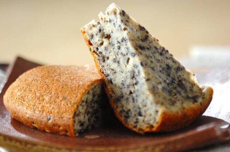 炊飯器で作るゴマ蒸しパン