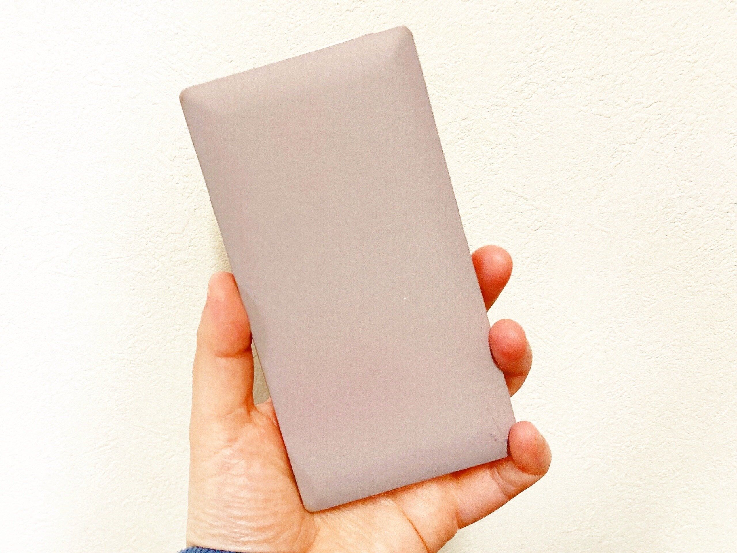 モバイルバッテリーオシャモバ